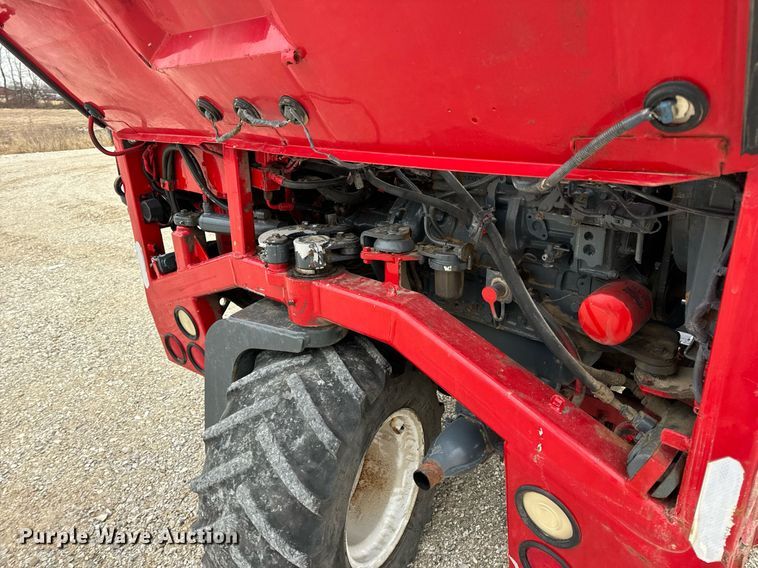 image for item EN5107 2004 Moffett M5500 W 4W forklift