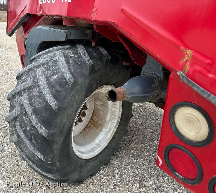 image for item EN5107 2004 Moffett M5500 W 4W forklift