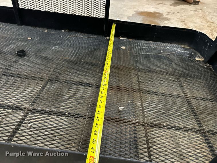 image for item EN5124 JLG 1001238653 man basket