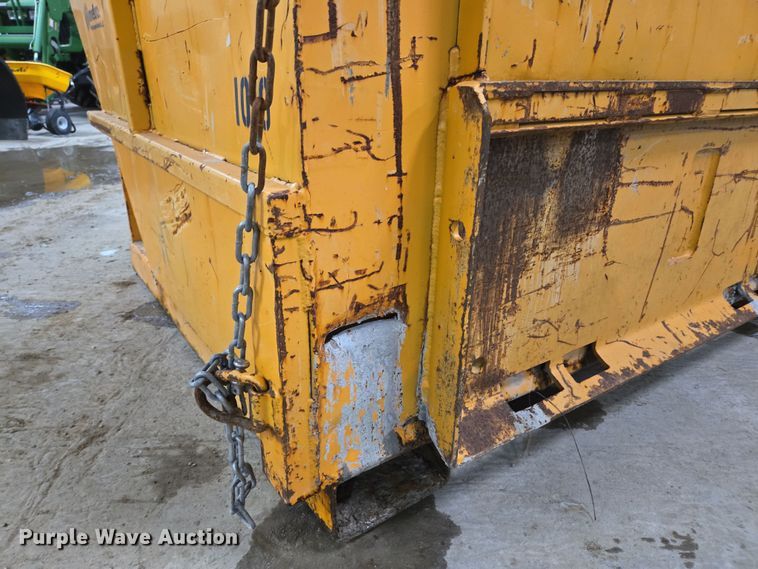 image for item EN5125 (2) dumpsters