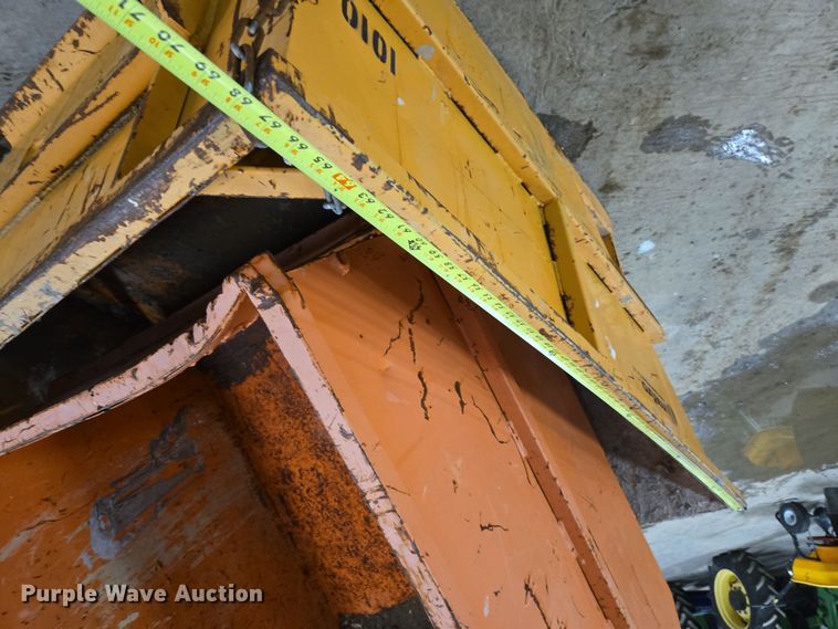 image for item EN5125 (2) dumpsters