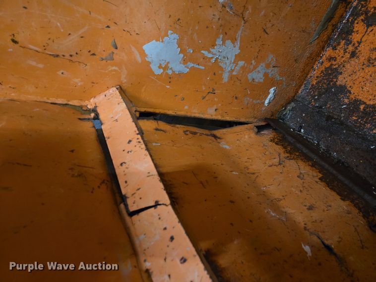 image for item EN5125 (2) dumpsters