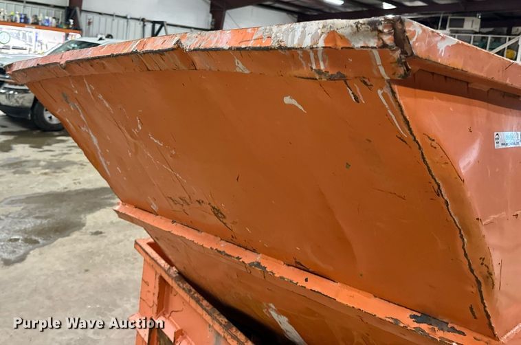 image for item EN5126 (2) dumpsters