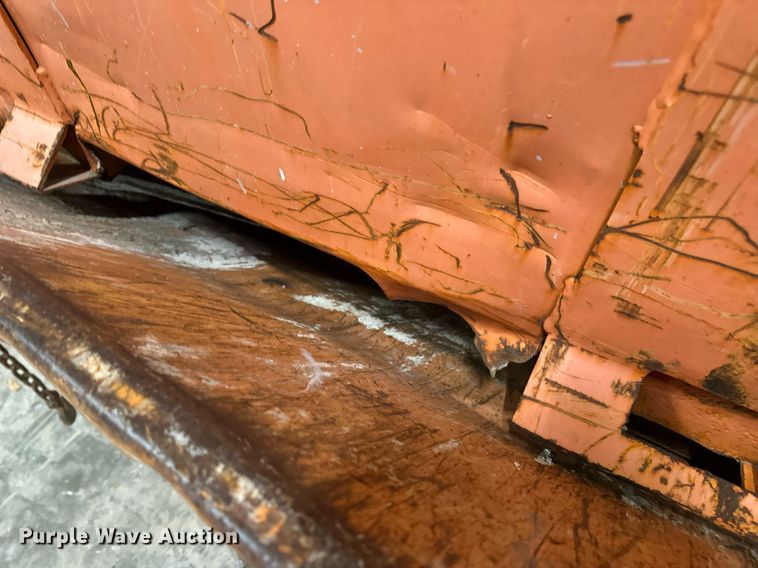 image for item EN5126 (2) dumpsters