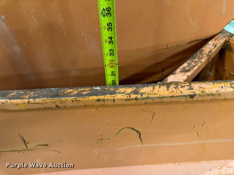 image for item EN5126 (2) dumpsters