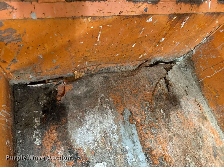 image for item EN5126 (2) dumpsters