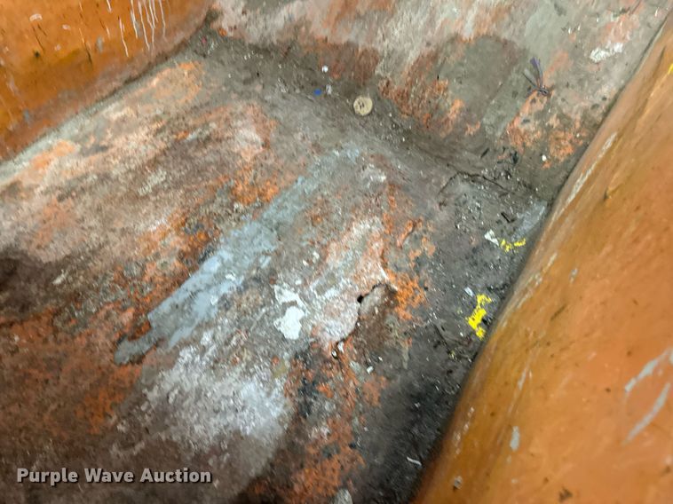 image for item EN5126 (2) dumpsters