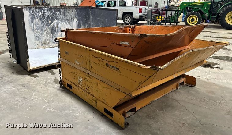 image for item EN5127 (3) dumpsters