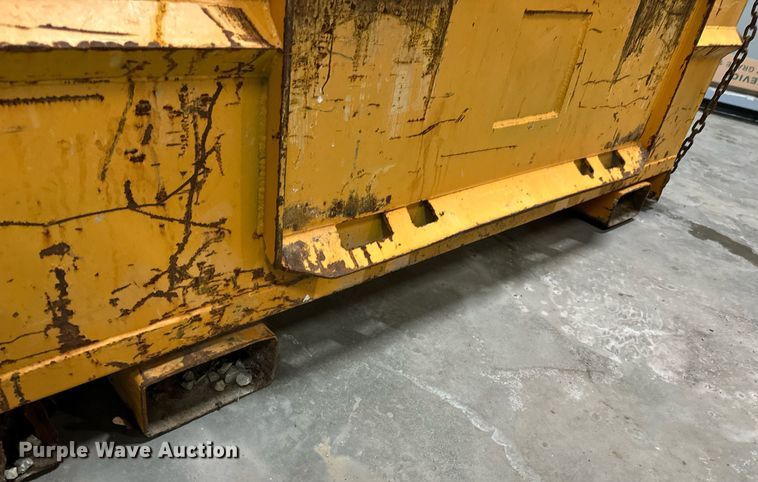 image for item EN5127 (3) dumpsters