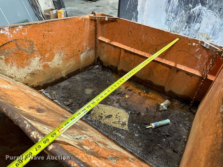 image for item EN5127 (3) dumpsters