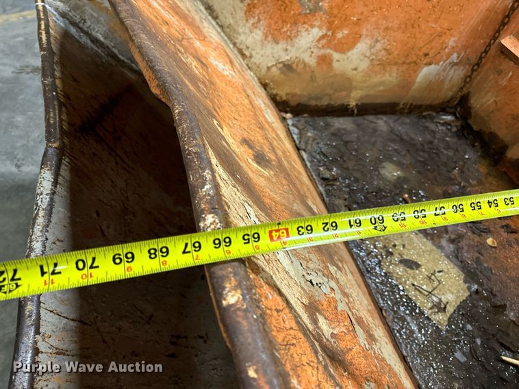 image for item EN5127 (3) dumpsters