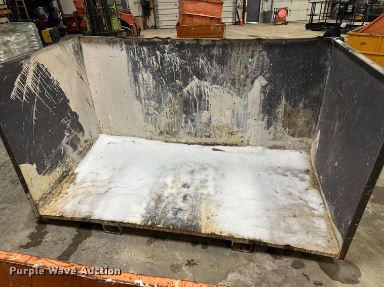 image for item EN5127 (3) dumpsters