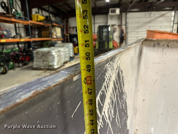 image for item EN5127 (3) dumpsters