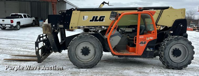 image for item EN5128 2021 JLG 1055 telehandler