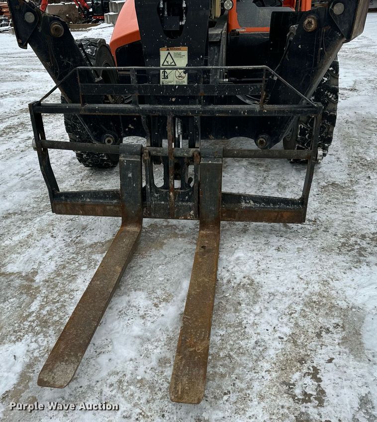 image for item EN5128 2021 JLG 1055 telehandler