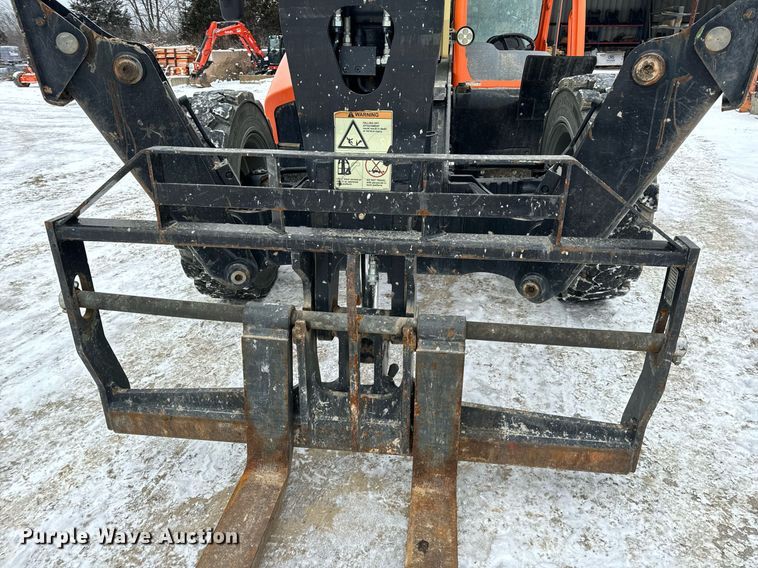 image for item EN5128 2021 JLG 1055 telehandler