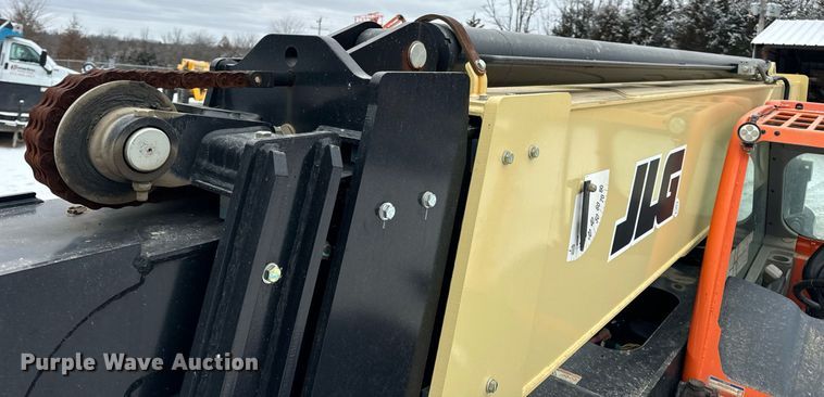 image for item EN5128 2021 JLG 1055 telehandler