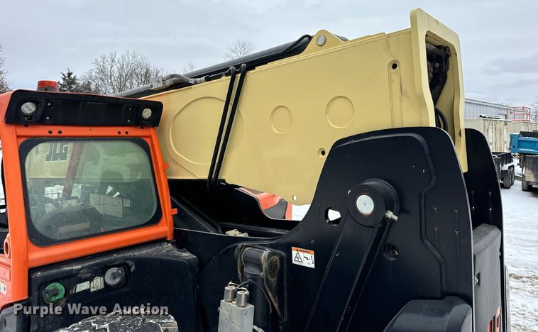 image for item EN5128 2021 JLG 1055 telehandler