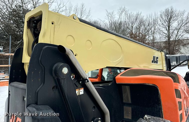 image for item EN5128 2021 JLG 1055 telehandler