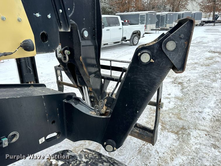 image for item EN5128 2021 JLG 1055 telehandler