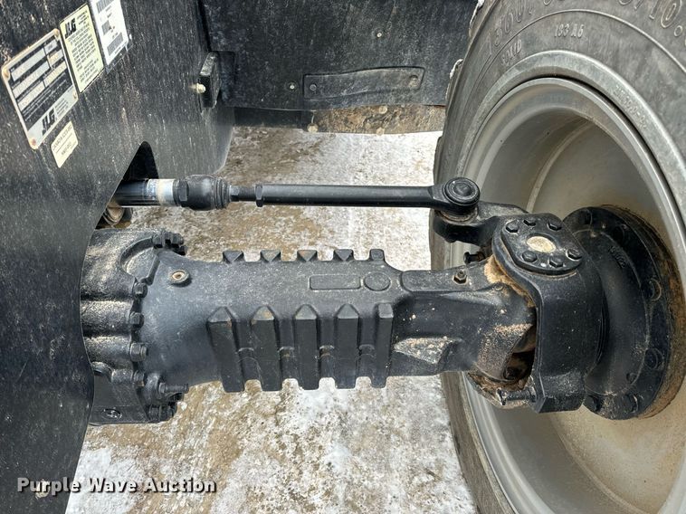 image for item EN5128 2021 JLG 1055 telehandler