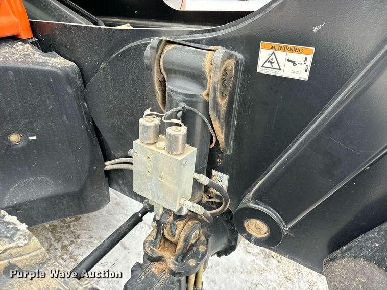 image for item EN5128 2021 JLG 1055 telehandler