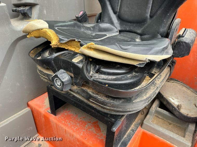 image for item EN5128 2021 JLG 1055 telehandler