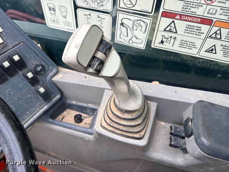 image for item EN5128 2021 JLG 1055 telehandler