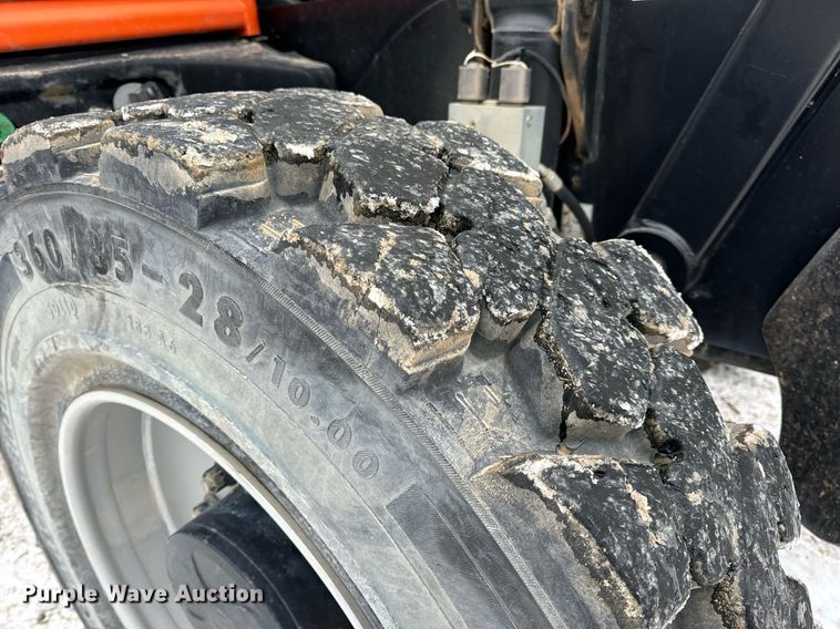 image for item EN5128 2021 JLG 1055 telehandler