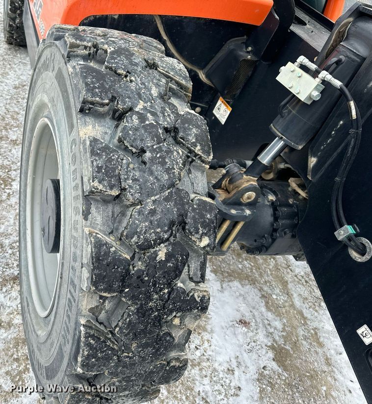 image for item EN5128 2021 JLG 1055 telehandler