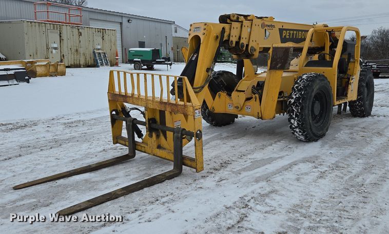 image for item EN5129 2010 Pettibone 1056B Extendo Telehandler