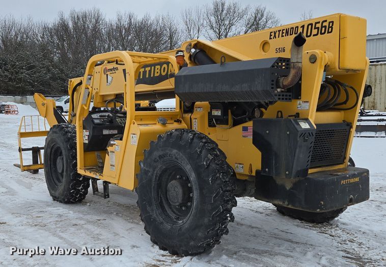 image for item EN5129 2010 Pettibone 1056B Extendo Telehandler