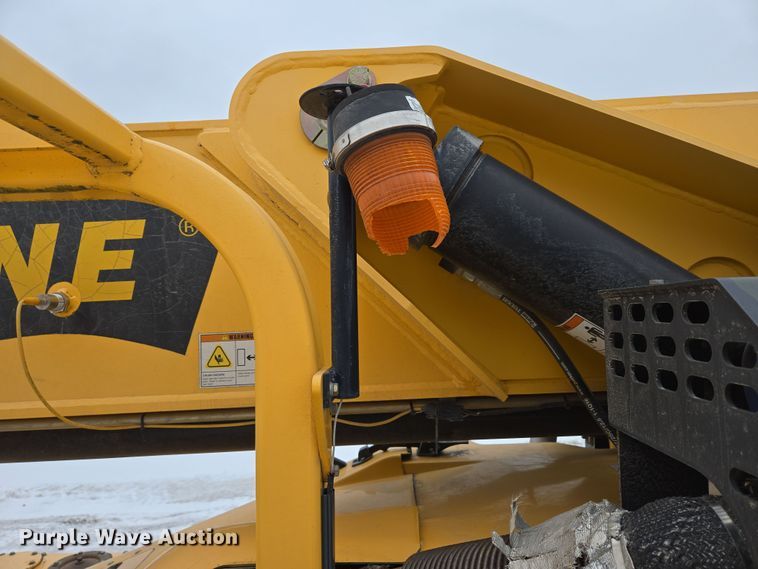 image for item EN5129 2010 Pettibone 1056B Extendo Telehandler