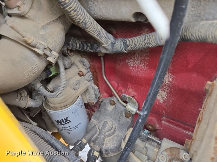 image for item EN5129 2010 Pettibone 1056B Extendo Telehandler