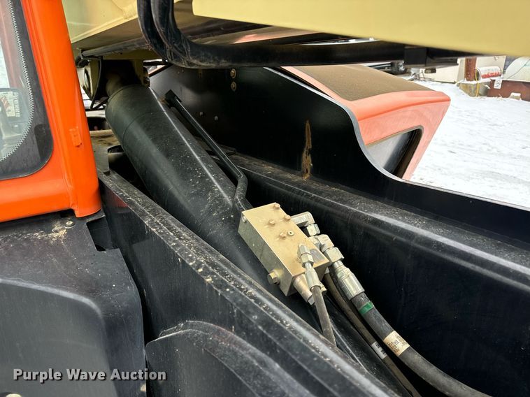 image for item EN5130 2021 JLG 1055 telehandler