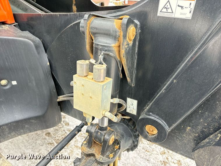 image for item EN5130 2021 JLG 1055 telehandler