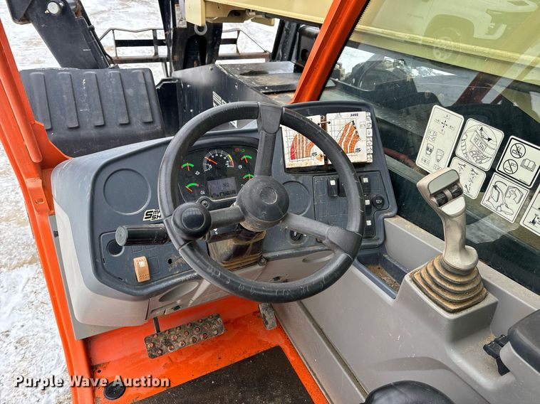 image for item EN5130 2021 JLG 1055 telehandler