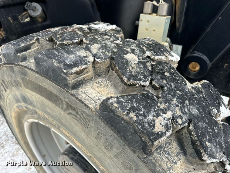 image for item EN5130 2021 JLG 1055 telehandler