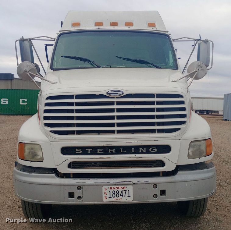 image for item EO0584 2007 Sterling AT9500 dump truck