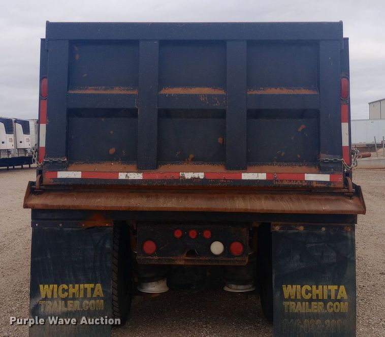 image for item EO0584 2007 Sterling AT9500 dump truck