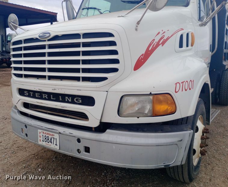 image for item EO0584 2007 Sterling AT9500 dump truck