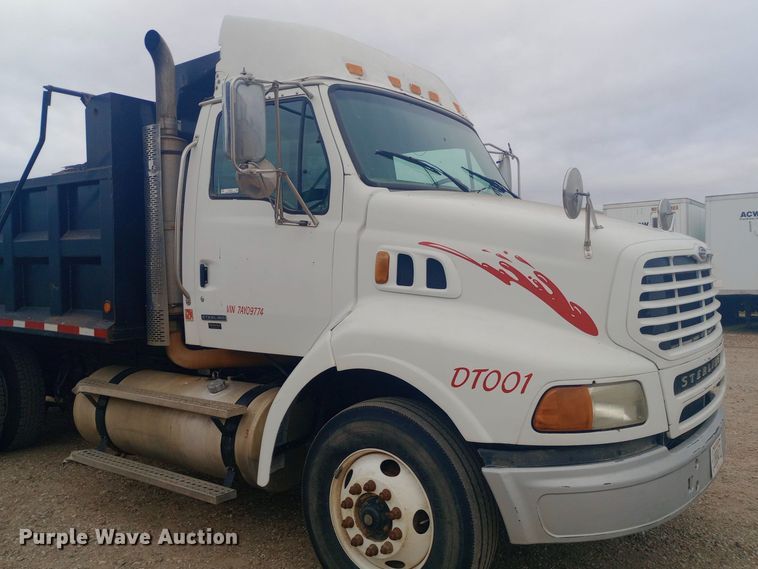 image for item EO0584 2007 Sterling AT9500 dump truck