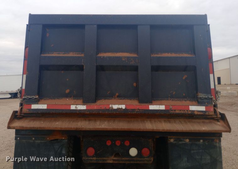 image for item EO0584 2007 Sterling AT9500 dump truck