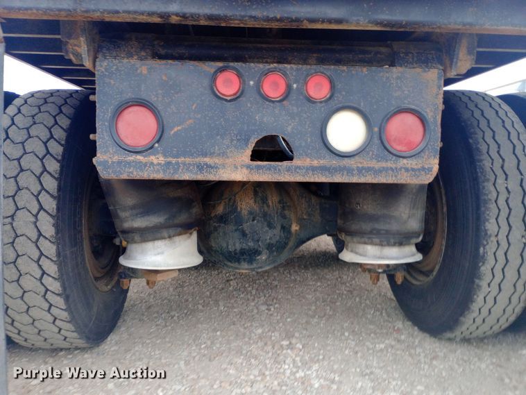 image for item EO0584 2007 Sterling AT9500 dump truck