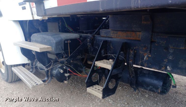 image for item EO0584 2007 Sterling AT9500 dump truck