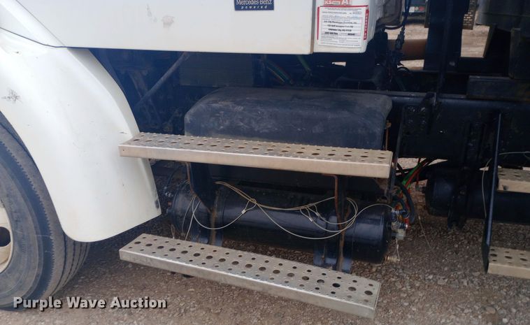 image for item EO0584 2007 Sterling AT9500 dump truck