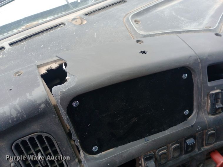 image for item EO0584 2007 Sterling AT9500 dump truck