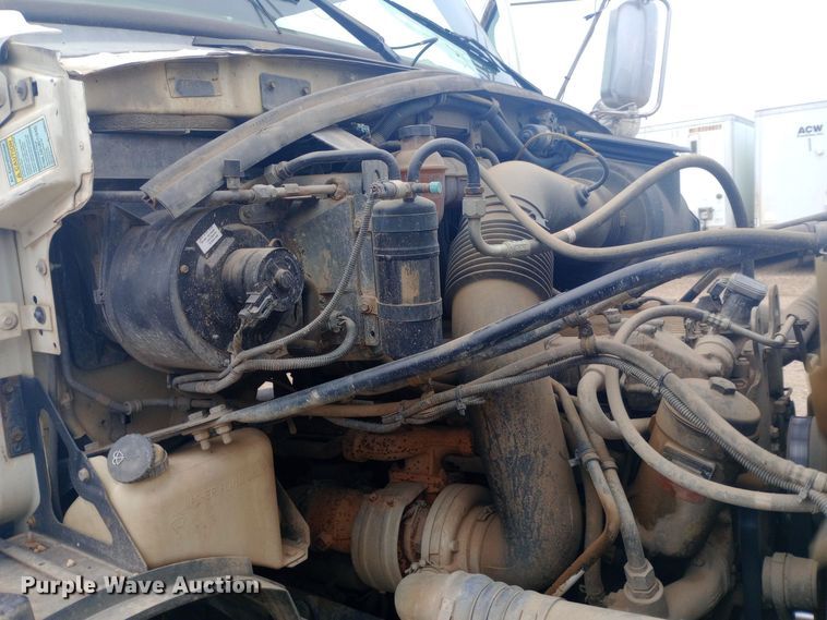 image for item EO0584 2007 Sterling AT9500 dump truck