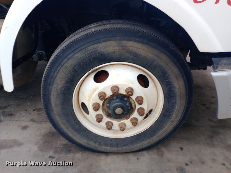 image for item EO0584 2007 Sterling AT9500 dump truck