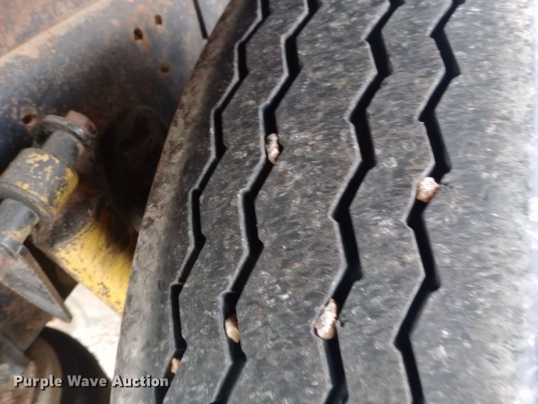 image for item EO0584 2007 Sterling AT9500 dump truck